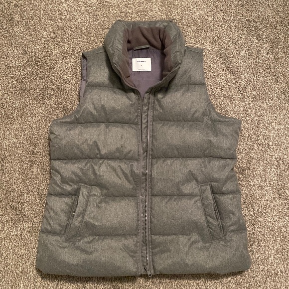 Old Navy Frost Free Puffer Vest Womens - Picture 1 of 2